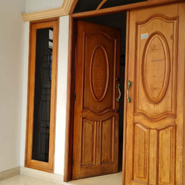 Dijual Cepat BU Rumah bagus di Taman Ratu - Jakarta Barat